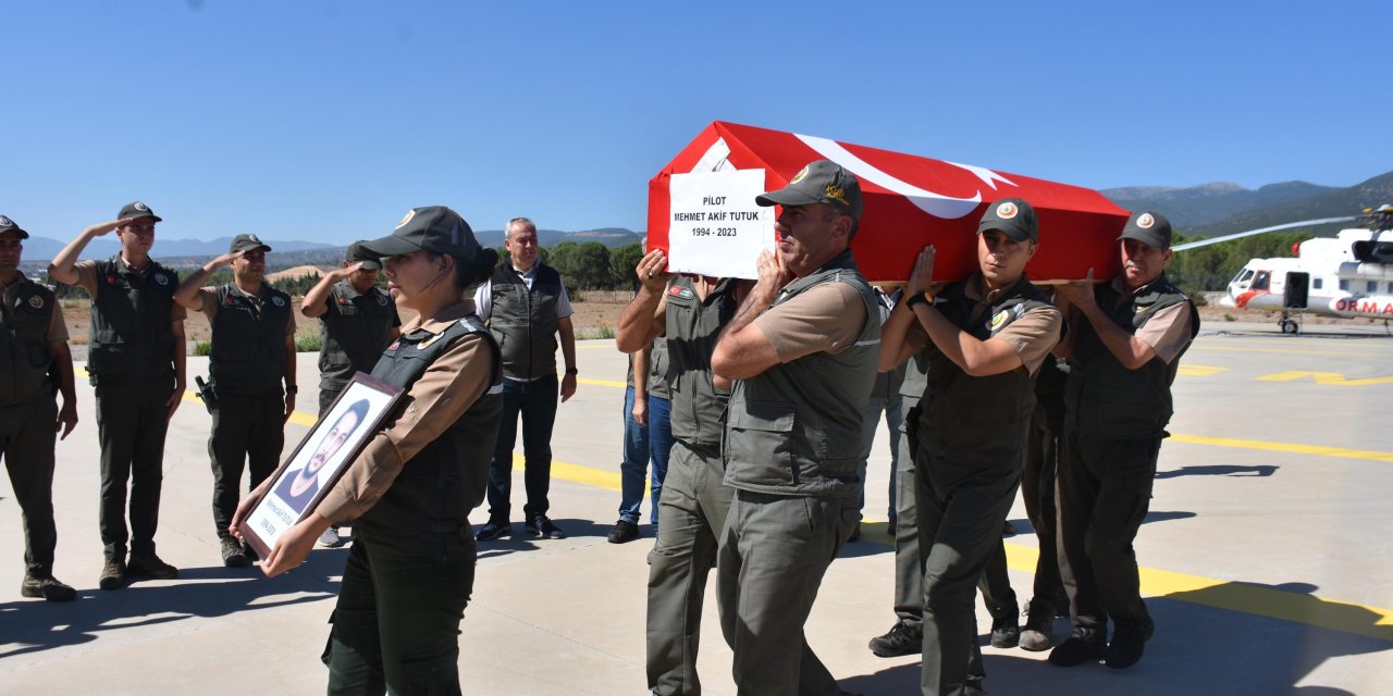 Helikopter Kazasında Türk Mürettebatın Da Cansız Bedenine Ulaşıldı; Arama Çalışmaları Sonlandı (4)