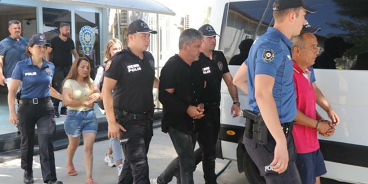 Didim'de 49 Kaçak Göçmen Yakalandı, 3 Organizatör Tutuklandı