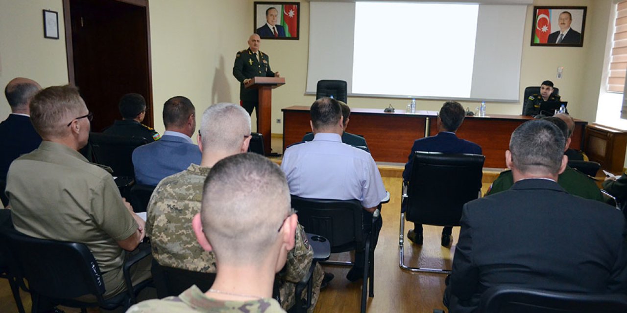 Azerbaycan’daki Askeri Ataşelere Bilgilendirme Toplantısı