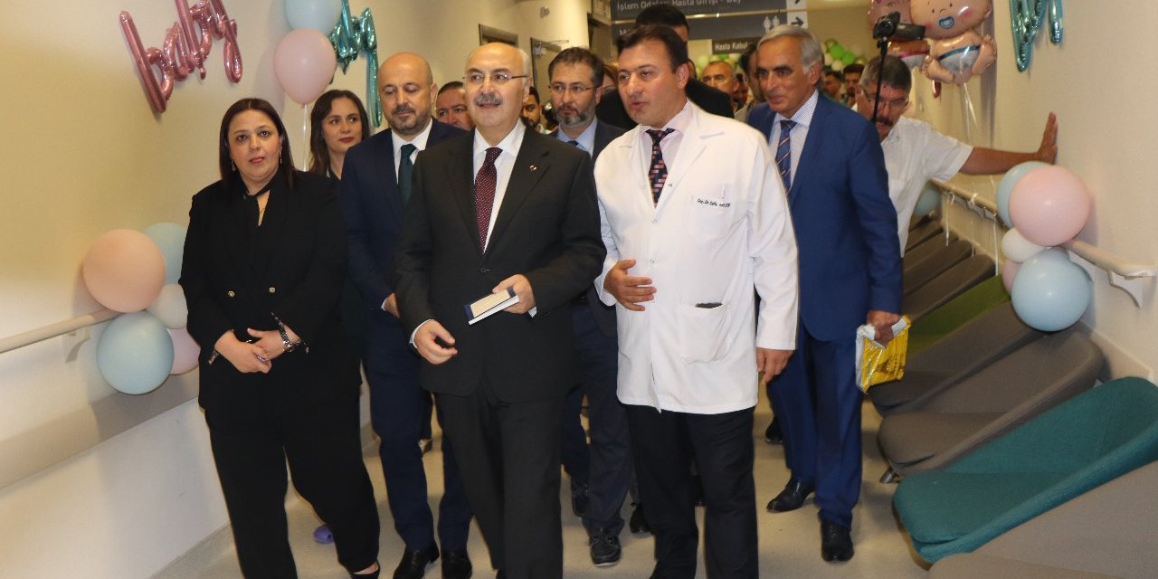 Adana Valisi Köşger'den Tüp Bebek Merkezi Açılışında 'Türkçe' Hassasiyeti