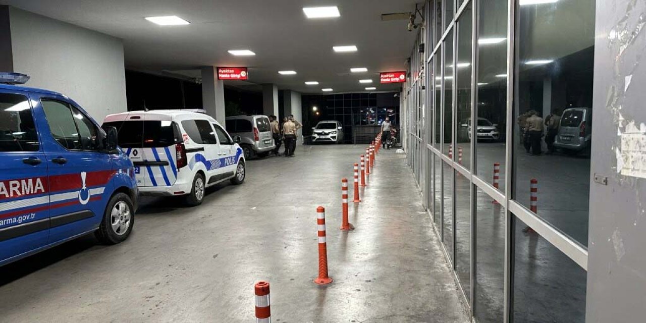 Hasımların Markette Başlayan Ve Hastane Önünde Devam Eden Silahlı Kavgasında; 2 Şüpheliye Gözaltı