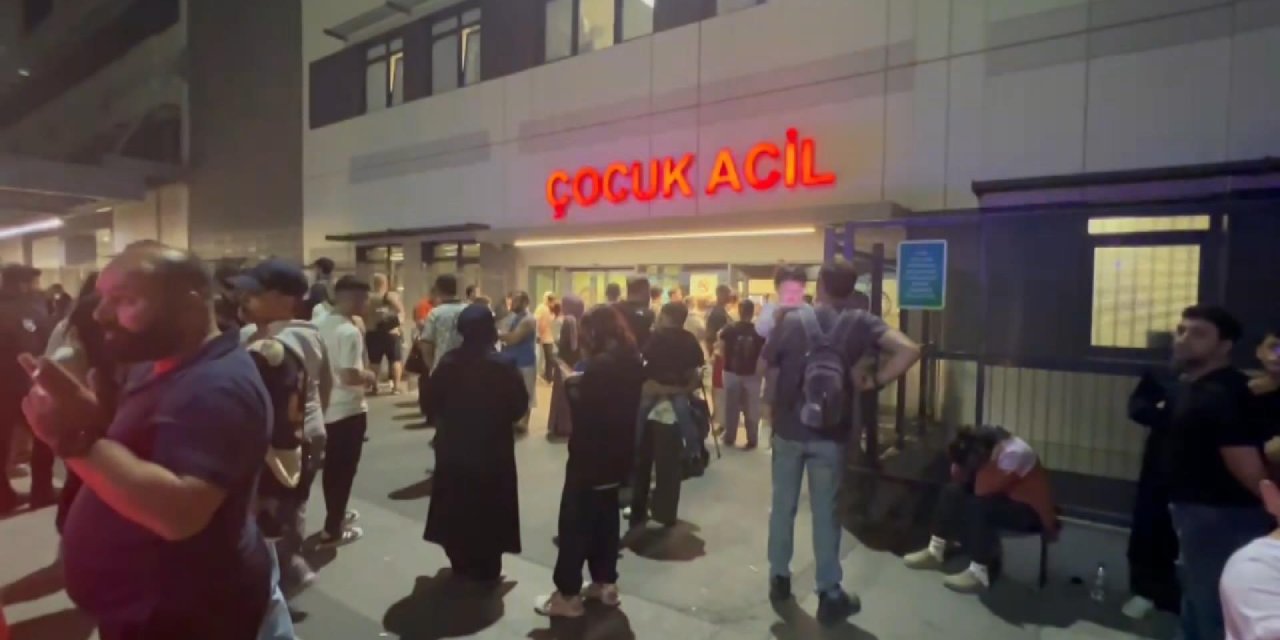 Kartal'da Hastane Otoparkında Araç Yangını