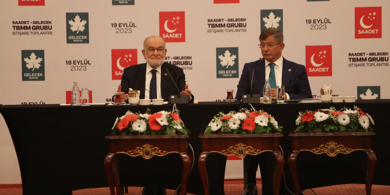 Karamollaoğlu Ve Davutoğlu'ndan Yerel Seçimlerde 'İş Birliği' Açıklaması