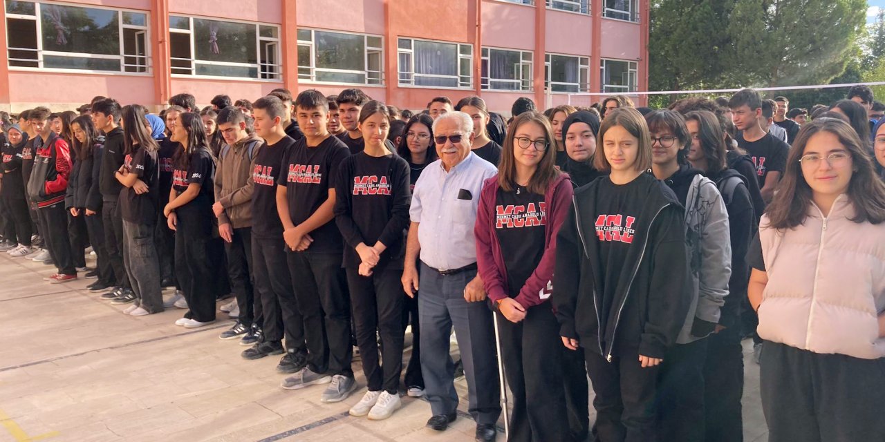 İş İnsanından Yks'de İlk 75'e Girecek Öğrencilere Otomobil Sözü