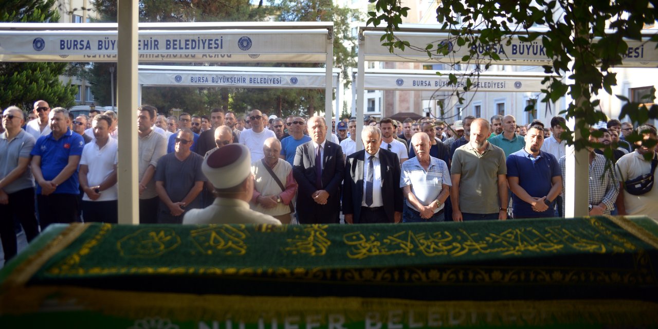 Yelkenkanatlar Çarpıştı; 1 Pilot Öldü, 1 Pilot Yaralı (2)