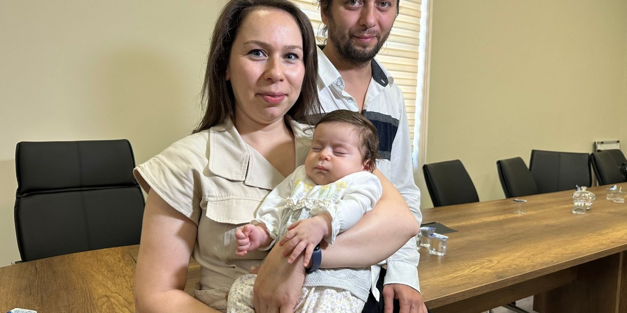 Meme Kanserini Yendikten 7 Yıl Sonra Yumurtalık Dokusu Nakliyle Bebeği Dünyaya Geldi