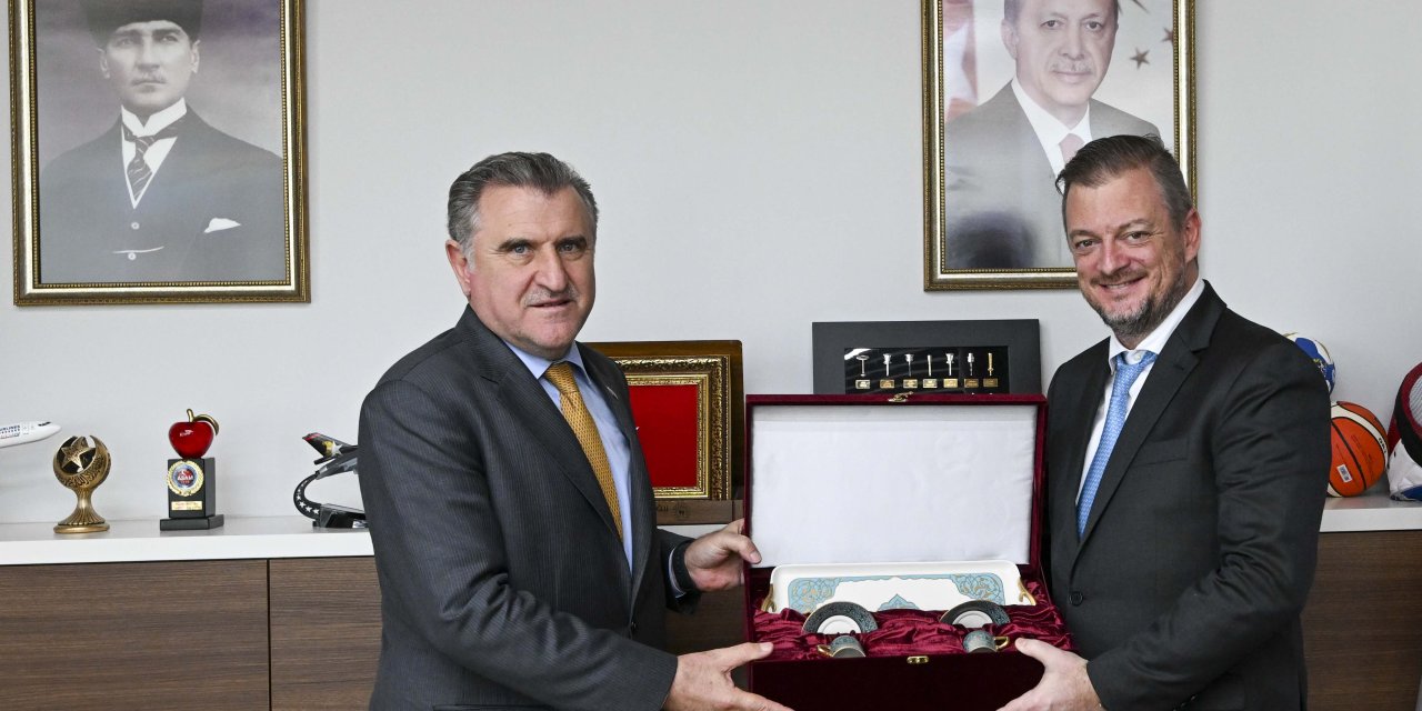 Spor Bakanı Bak, Ipc Başkanı Andrew Parsons İle Görüştü