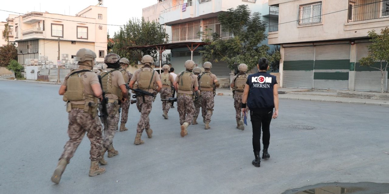 Dublörlü Suç Örgütüne Operasyon: 23 Gözaltı Kararı (2)