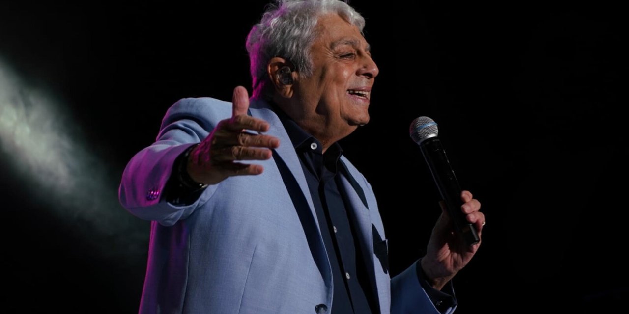 Enrico Macias Çeşme Festivali Kapsamında Konseri Verdi