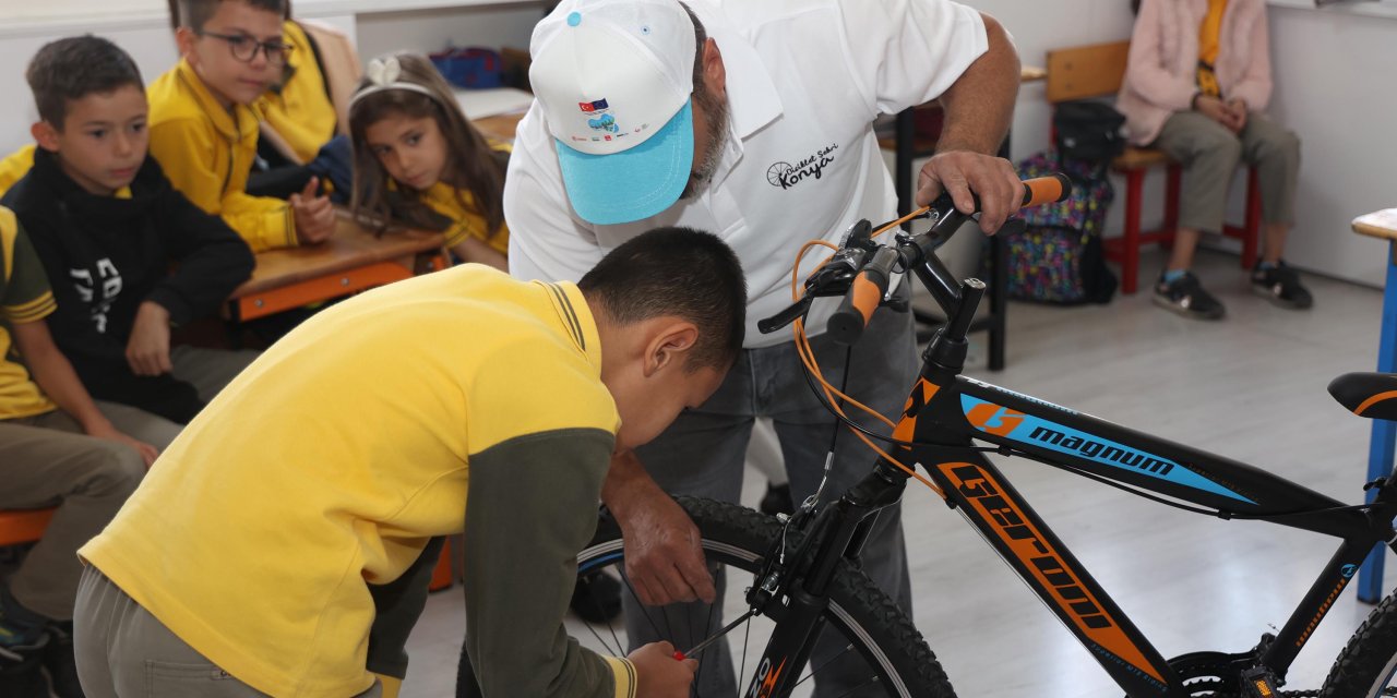 Konya’da Okullarda Bisiklet Tamir Ve Bakım Eğitimi Verildi