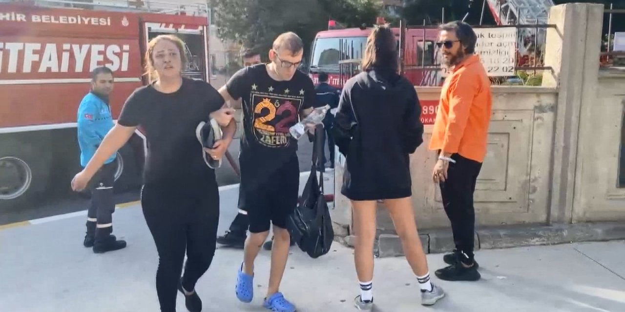 Esenyurt'ta 16 Katlı Apartmanda Yangın