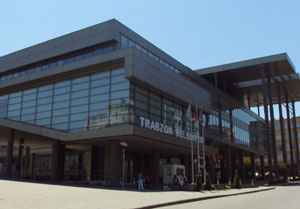 Trabzon'da depremzedelere belediyenin toplu taşıma hizmeti ücretsiz