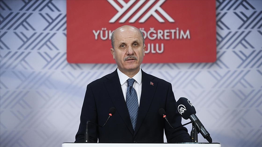 YÖK Başkanı Özvar: Nisan başı itibarıyla yüz yüze eğitimin de olduğu hibrit seçenek değerlendirilecek