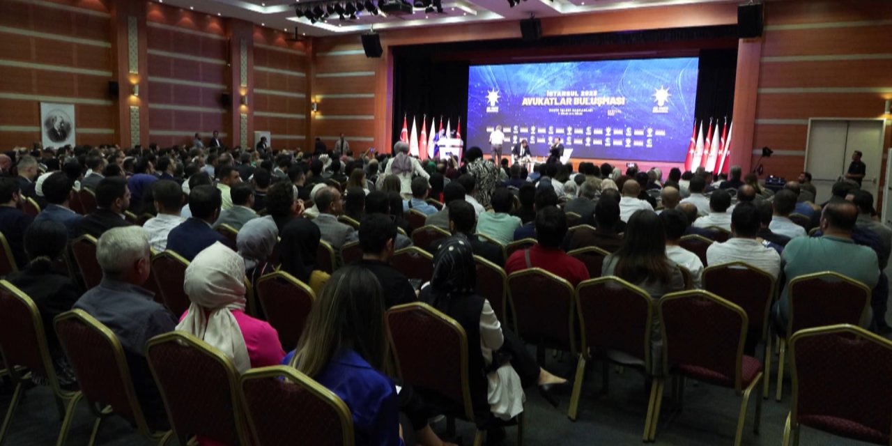 Bakan Tunç: Kendi Partisindeki Karışıklıklar Nedeniyle Nereye Sataşsak Diye Düşünüyor