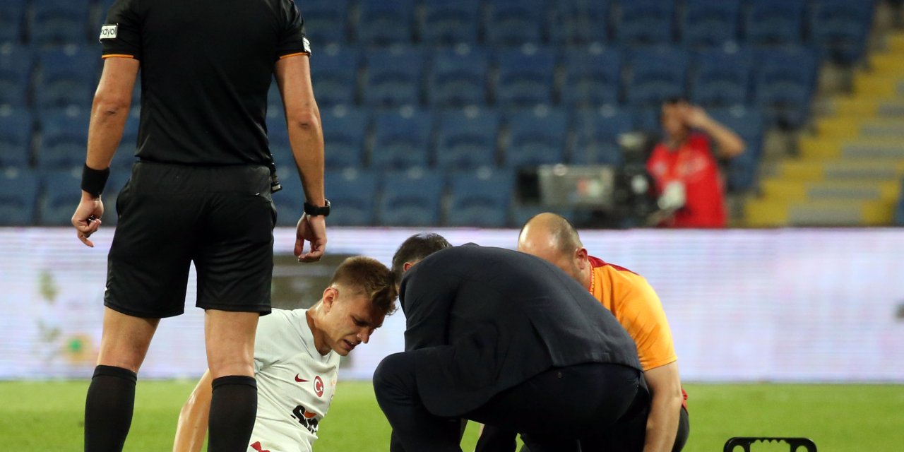 Kazımcan Karataş, Başakşehir Maçında Sakatlandı