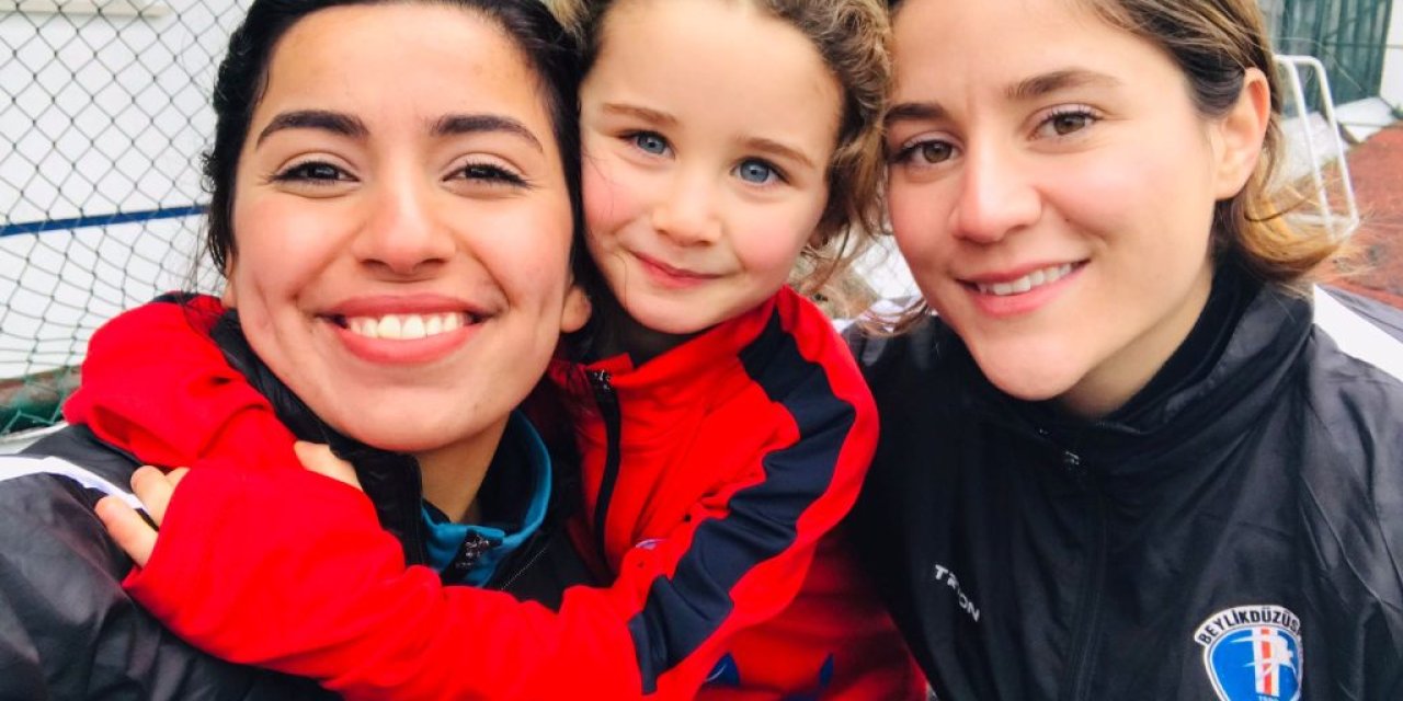 Beylikdüzüspor Altyapısına Kadın Eli