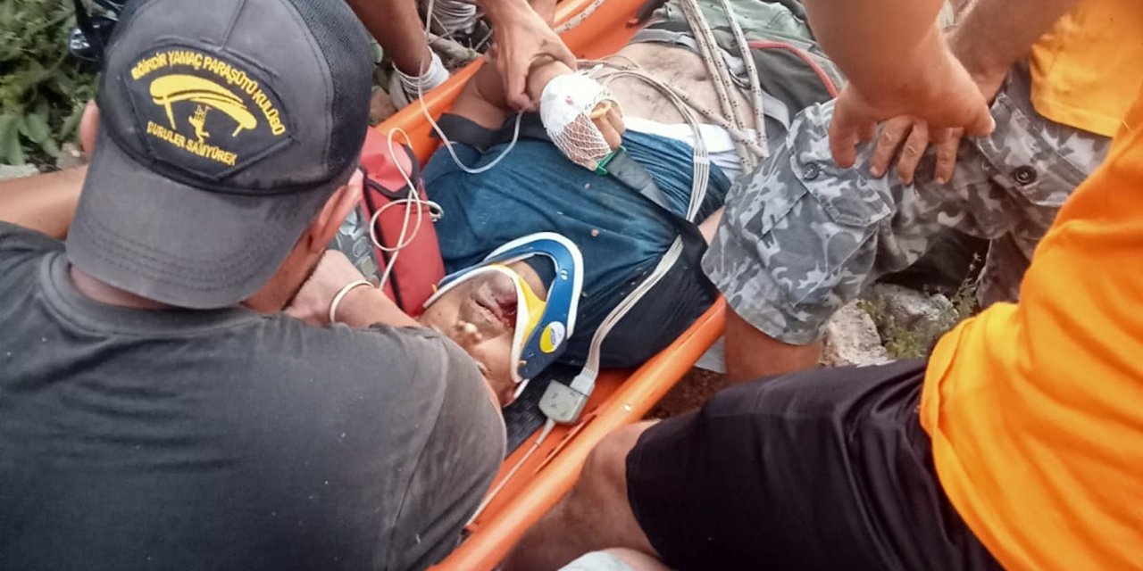 Antalya'da Düşen Yamaç Paraşütündeki Belaruslu Turist Hayatını Kaybetti