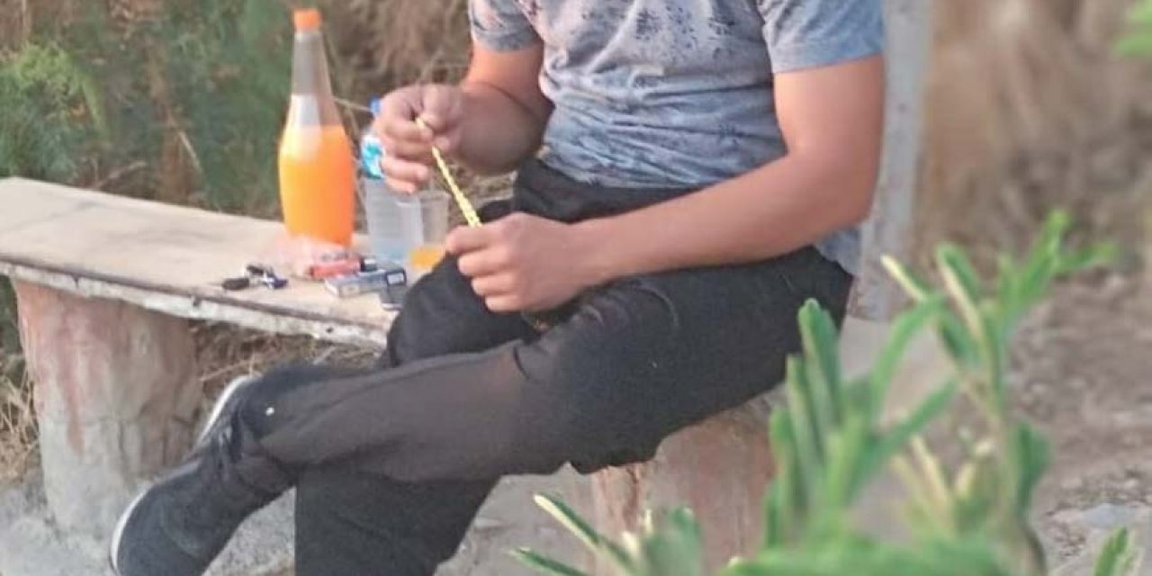 Kazada Otomobilden Fırlayıp, Beline Demir Bariyer Saplanan Sürücü Yaşama Tutunamadı