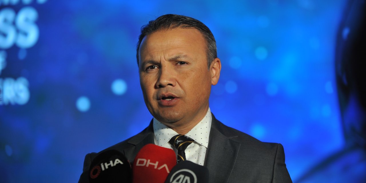 İlk Türk Uzay Yolcuları, Bursa’da 19 Ülkeden 70 Astronot İle Bir Araya Geldi