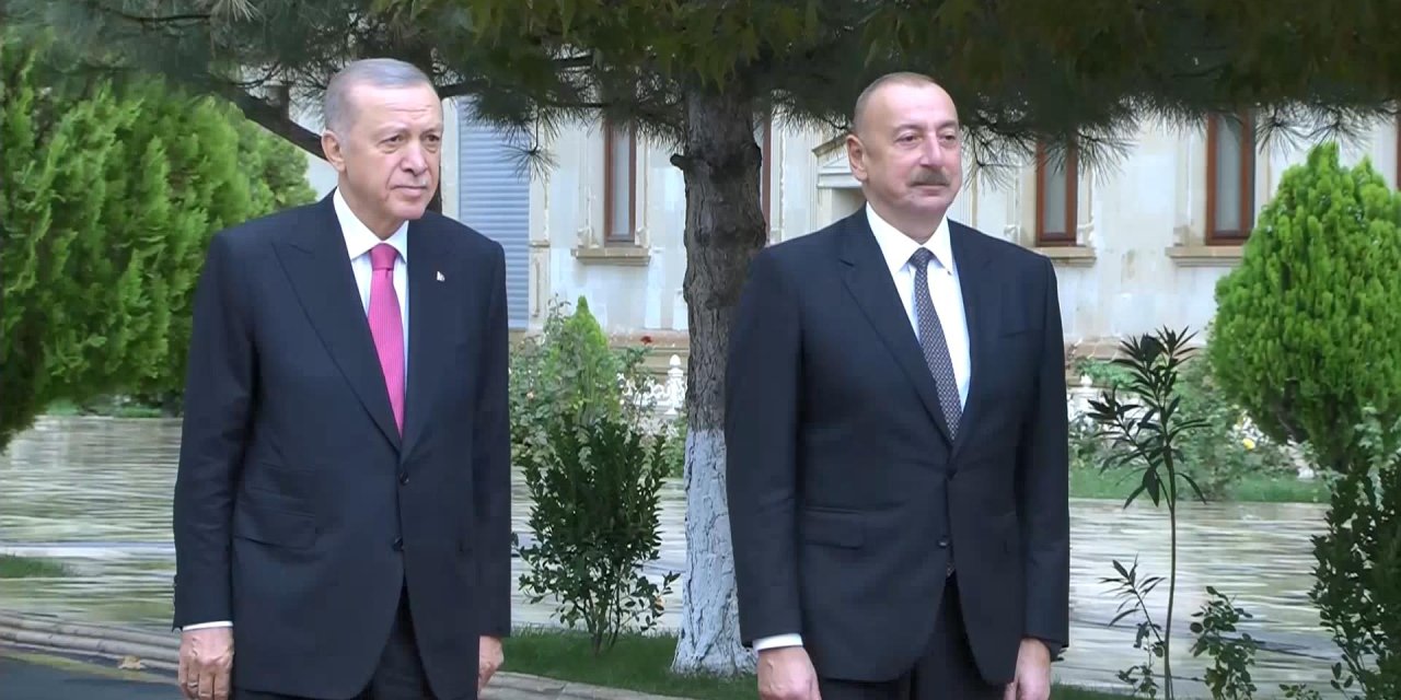 Cumhurbaşkanı Erdoğan, Nahçıvan’da Resmi Törenle Karşılandı