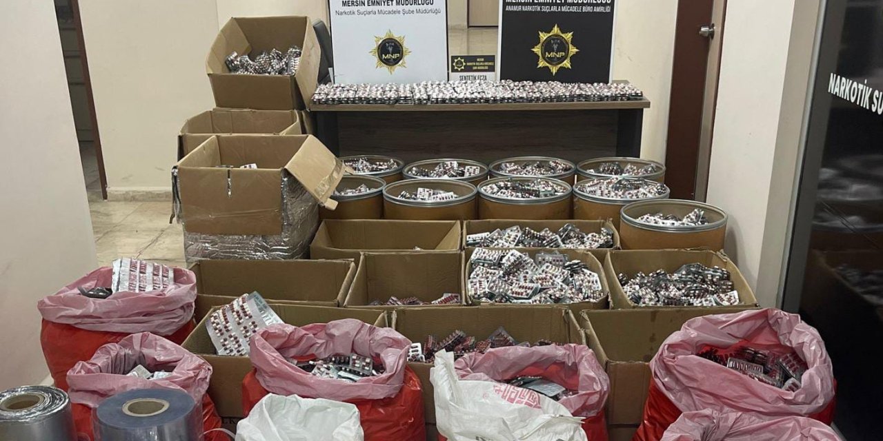 Uyuşturucu İmalathanesine Baskında 439 Bin Hap Ele Geçirildi; 4 Gözaltı