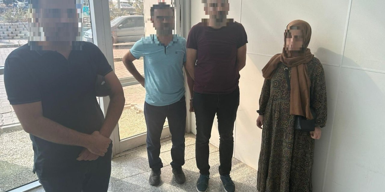 Yurt Dışına Kaçarken Yakalanan 4 Fetö Üyesi İle 1 Organizatör Tutuklandı