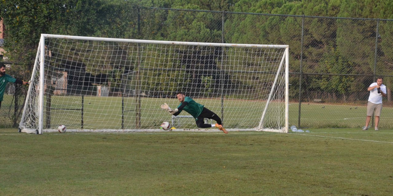 Sakaryaspor Sahasında Karşılaşacağı Eyüpspor Maçına Hazırlanıyor