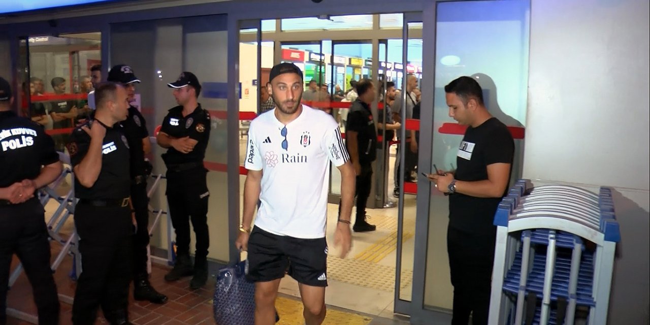 Beşiktaş Kafilesi Adana'ya Geldi