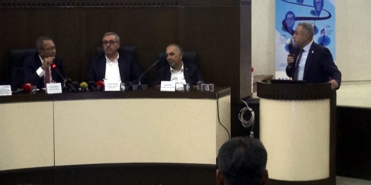 Kmtso Meclisinde Milletvekili İle Meclis Başkanı Arasında ‘Siyasi Konu’ Gerginliği