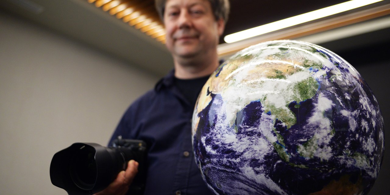 80 Bin Kilometre Katedip 50 Astronotun Fotoğrafını Çekti: Döndüklerinde Daha Ciddi Olduklarını Fark Ettim