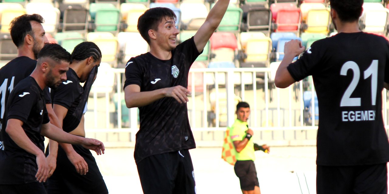 Bornova 1877 Kupada Da Kazandı