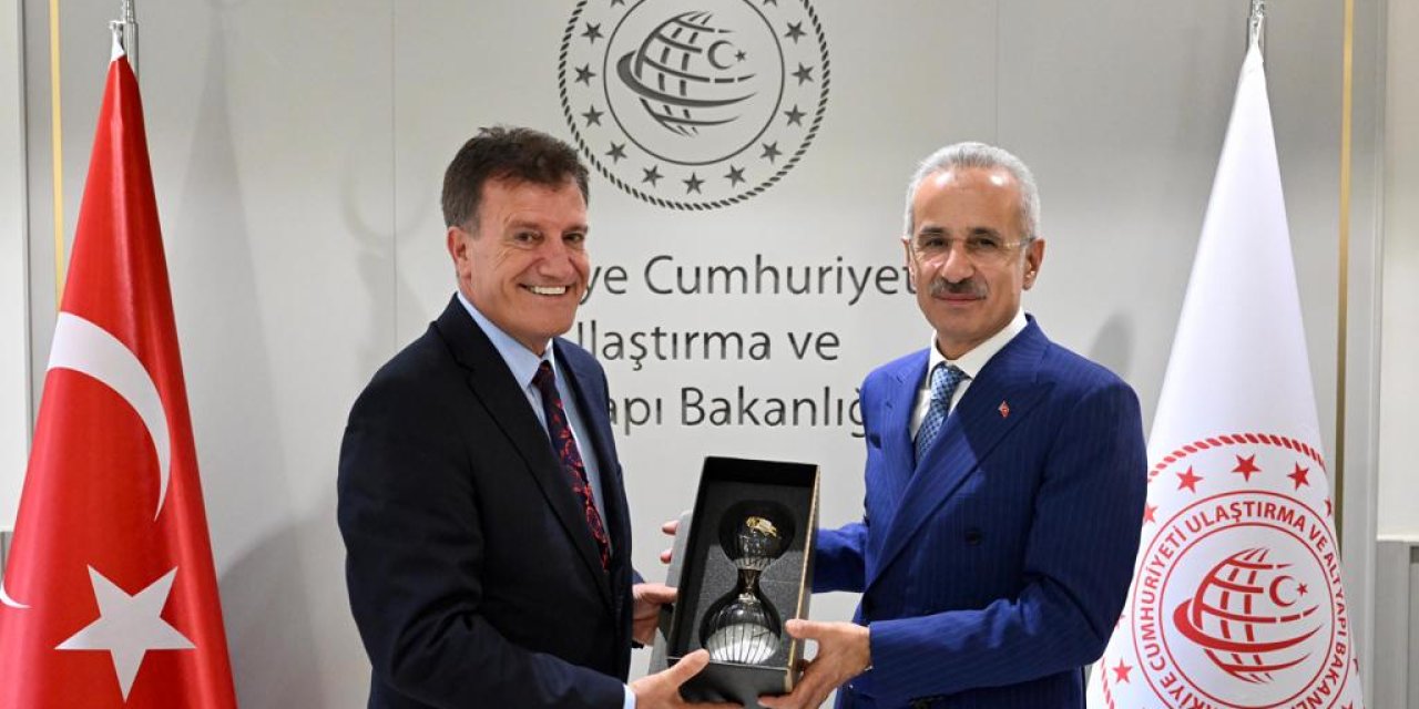 Bakan Uraloğlu, Kktc'li Mevkidaşı İle Görüştü