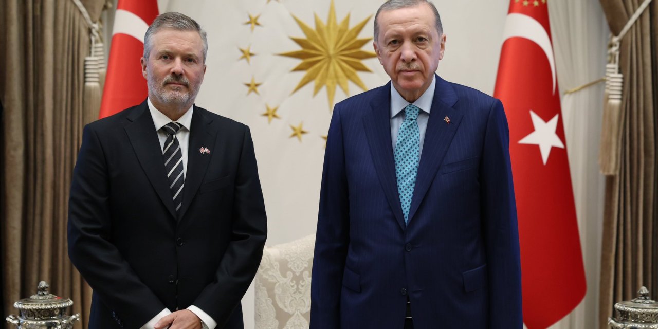 Büyükelçilerden Cumhurbaşkanı Erdoğan'a Güven Mektubu