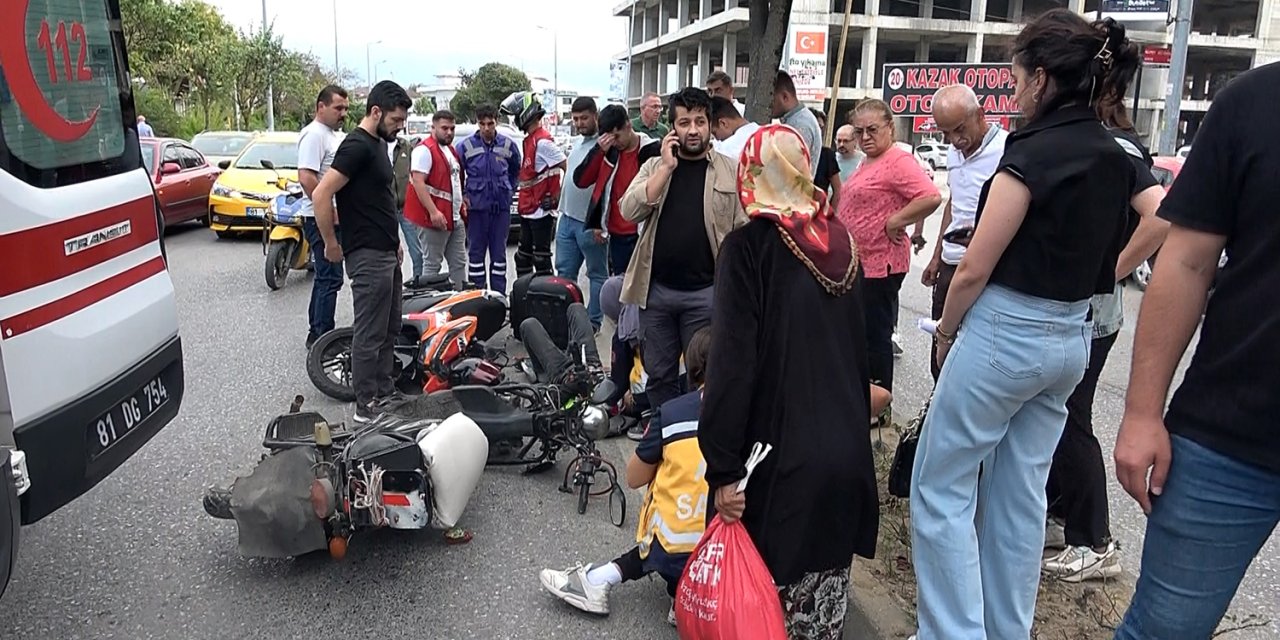 Ters Yöne Giren Elektrikli Bisikletli Çocuk Kazaya Neden Oldu: 2 Yaralı