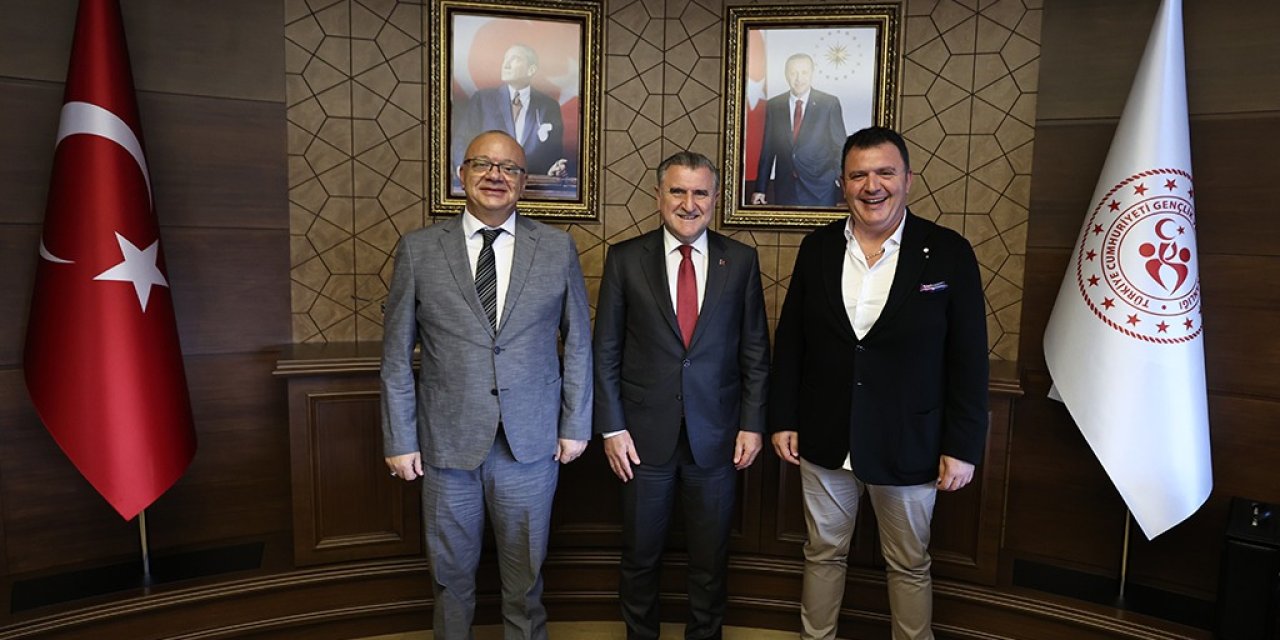 Manisa Fk'dan Gençlik Ve Spor Bakanı Bak'a Ziyaret