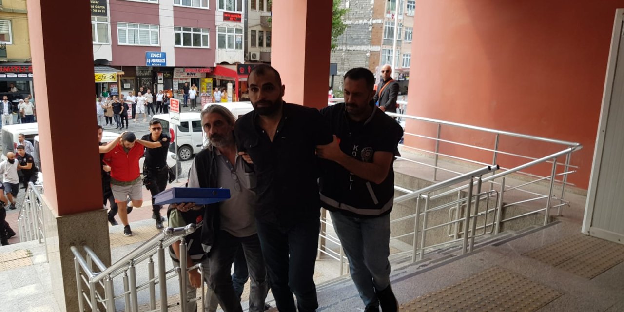 İzmit'te, 1 Kişinin Öldüğü Silahlı Kavgada 3 Şüpheli Tutuklandı