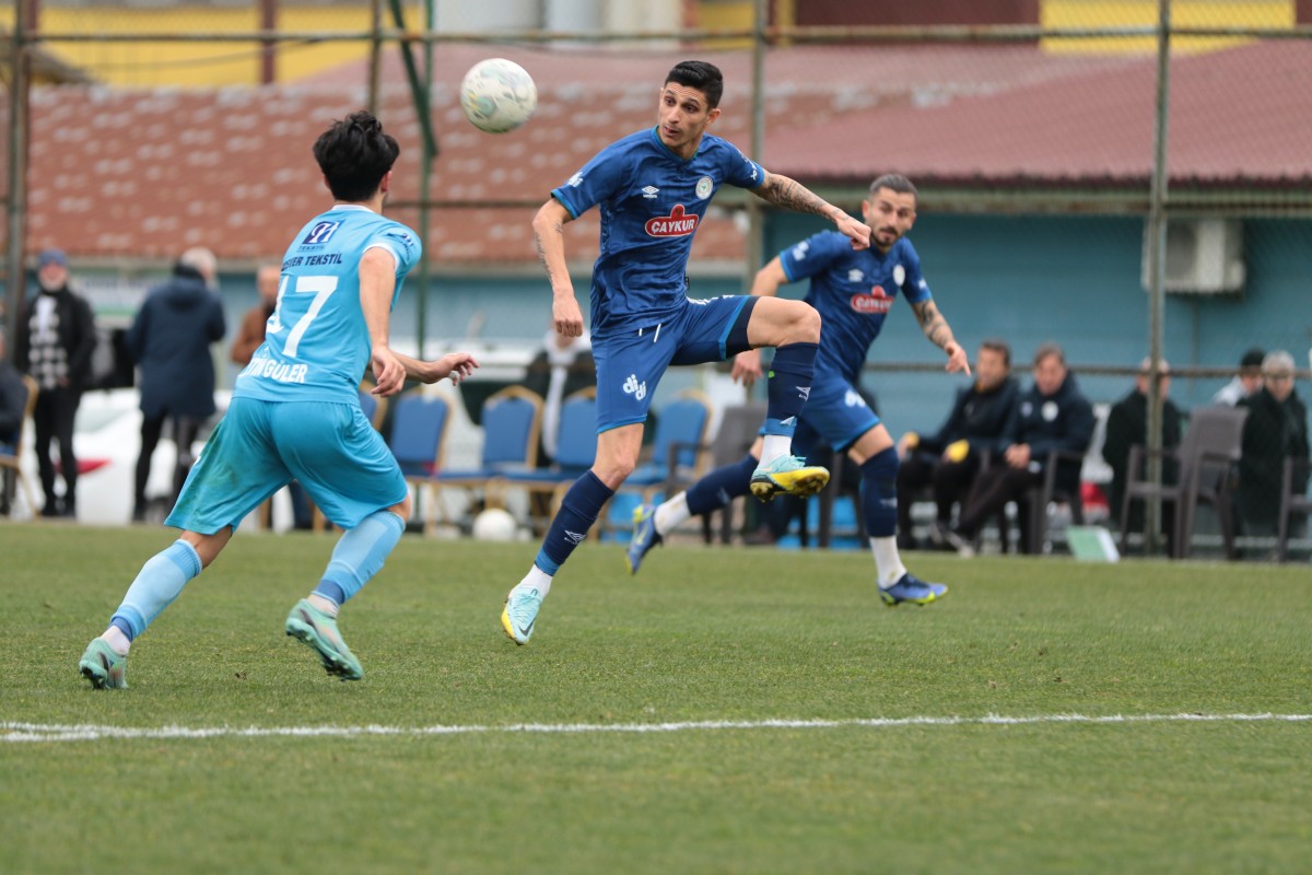 Çaykur Rizespor Pazarspor ile hazırlık maçı yaptı