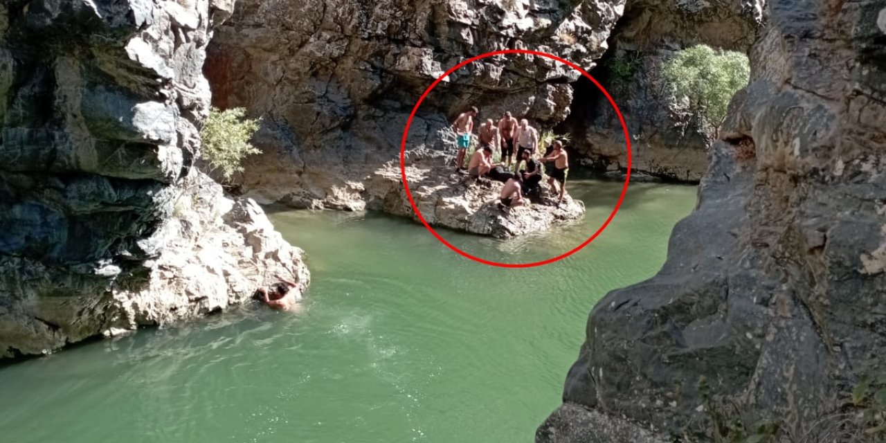 Çayda Cansız Bedeni Bulundu, Ekipler Ambulansa Kadar 7 Saat Taşıdı