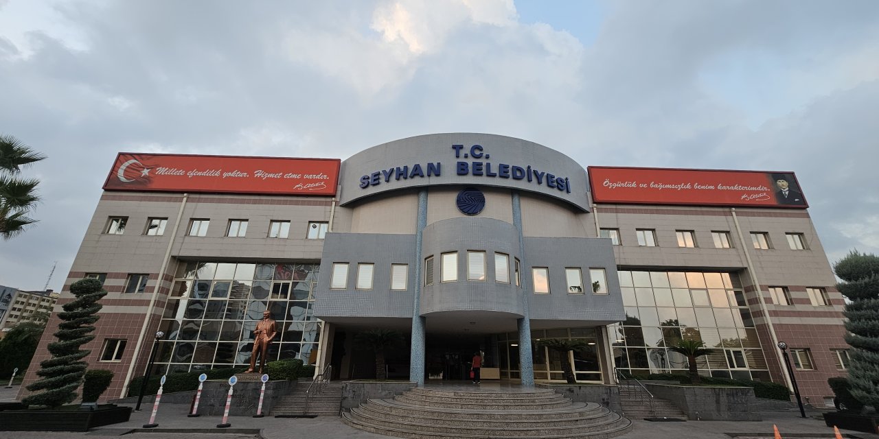 Adana'da, Seyhan Ve Çukurova Belediyelerine Rüşvet Operasyonu