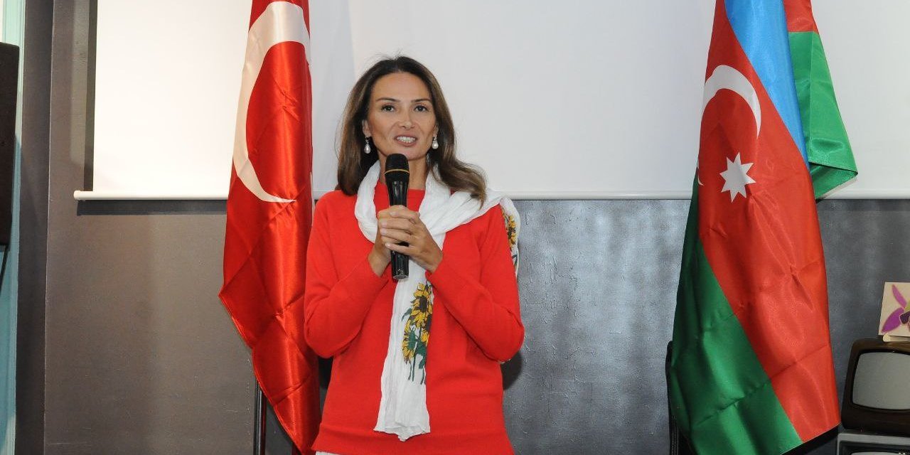 Azerbaycanlı Milletvekili Ganire Paşayeva Hayatını Kaybetti