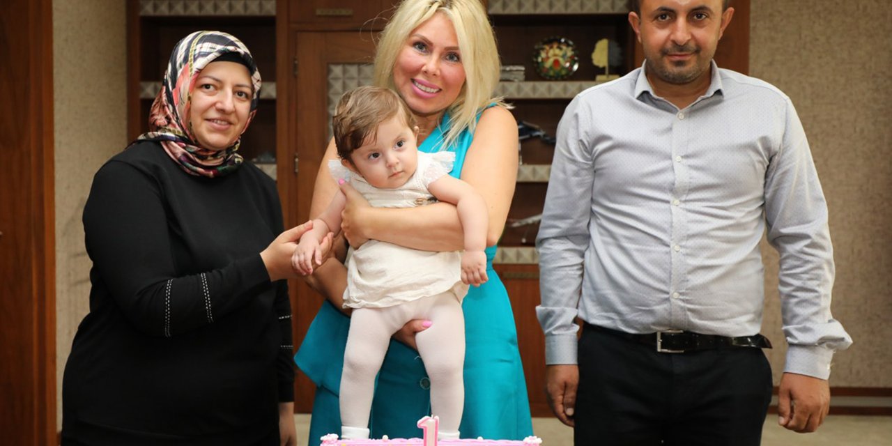 'Mucize Bebek' Özlenen, 1 Yaşında