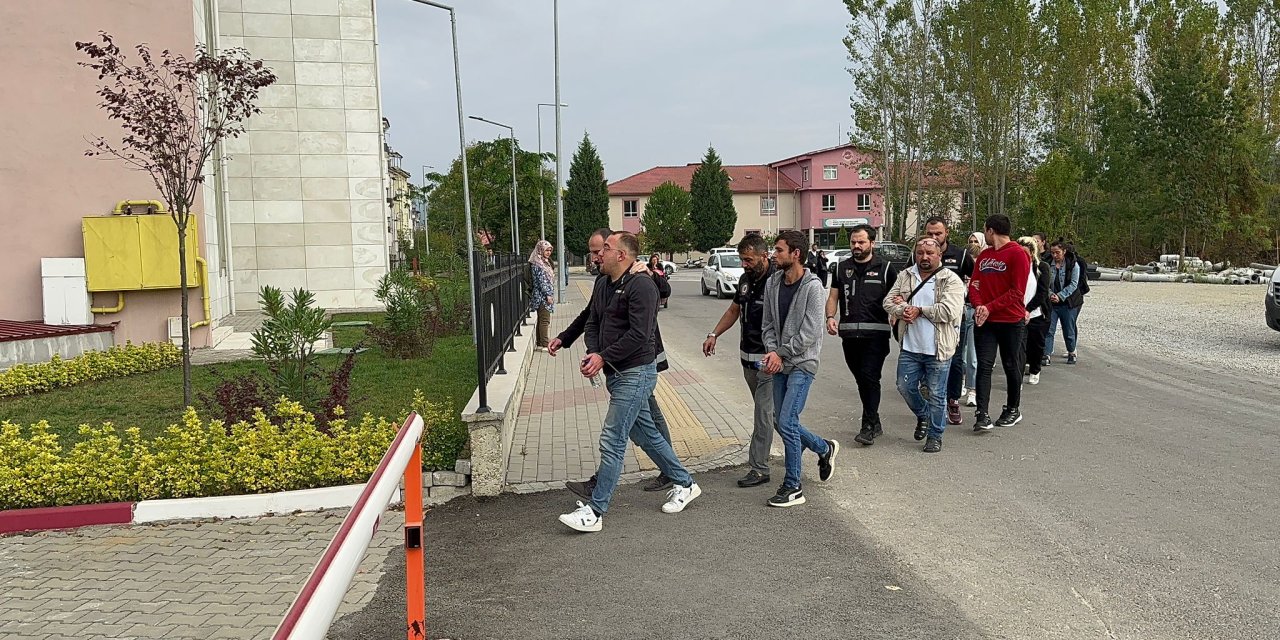 Bartın'da Rehabilitasyon Merkezine Dolandırıcılık Operasyonu: 5 Tutuklama