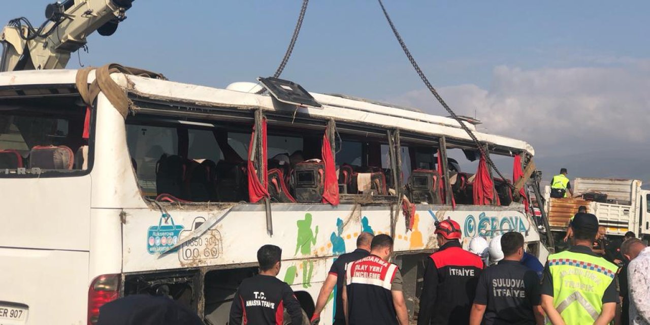 Amasya'da Yolcu Otobüsü Devrildi: 6 Ölü, 35 Yaralı (2)