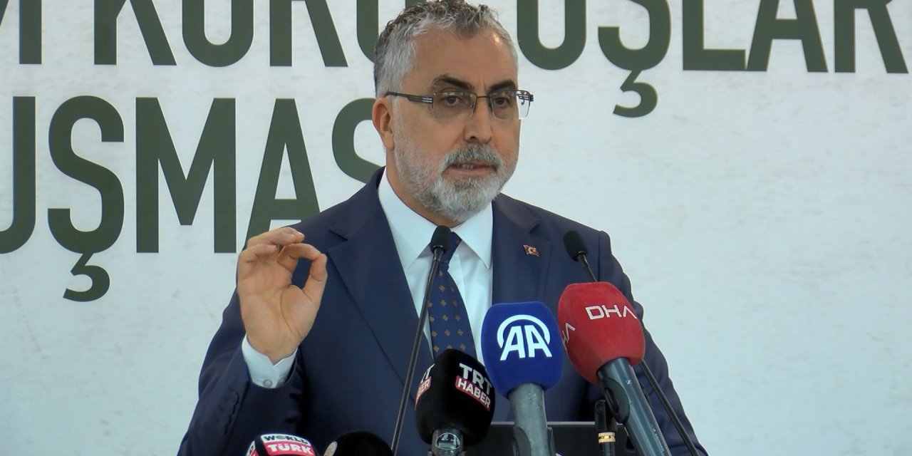 Bakan Işıkhan: İstanbul'un 5 Yılına Mal Olan Bir Yol Kazası Yaşandı