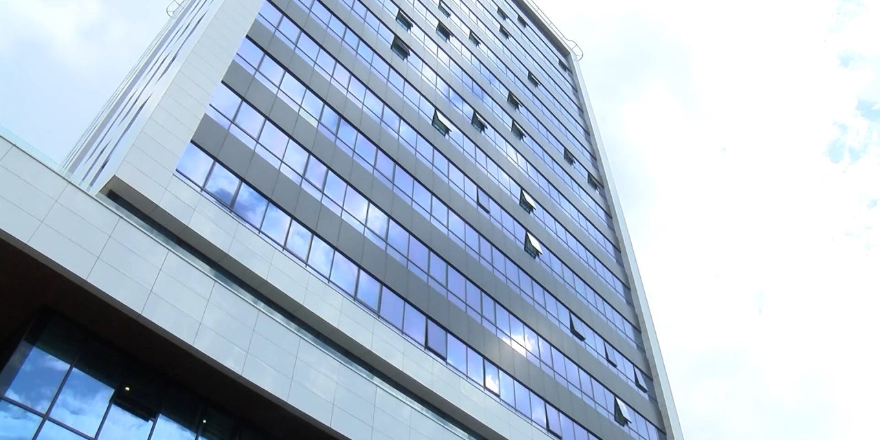 Kartal'da Not Bırakıp 11. Kattan Atlayan Kadın Avukat Hayatını Kaybetti