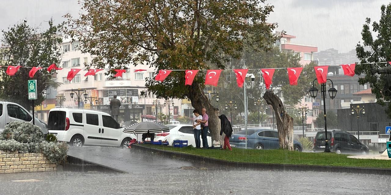 Tekirdağ'da Sağanak Etkili Oldu