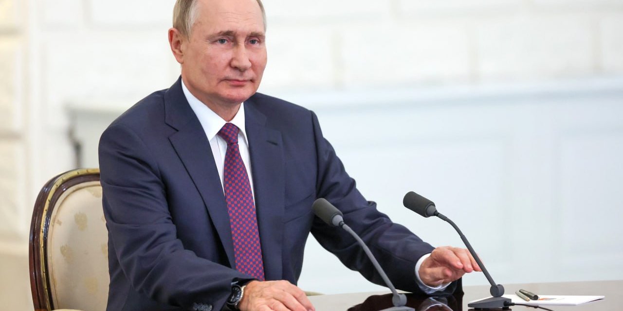 Putin, Çin Halk Cumhuriyeti Kuruluş Yıldönümünü Kutladı