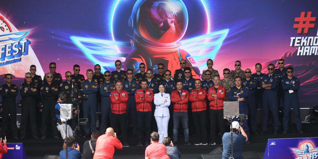 Bakan Kacır: Milli Teknoloji Hamlesi Yolculuğunda Türk Gençliğiyle Yürümekten Asla Vazgeçmeyeceğiz