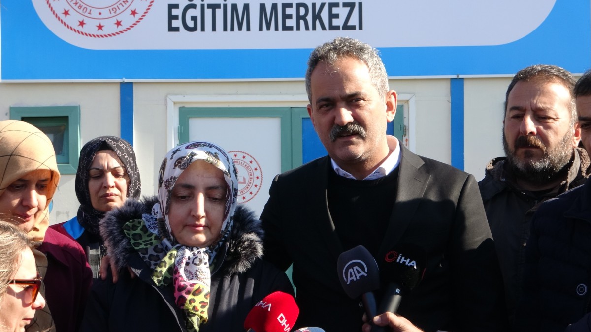 Depremde Hayatını Kaybeden RTEÜ'lü Şeyma’nın İsmi Eğitim Merkezinde Yaşatılacak