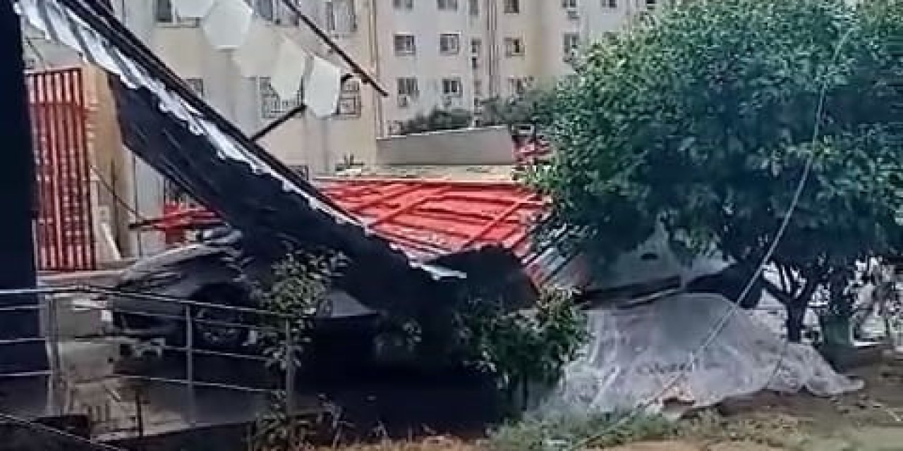 Adana'da Sağanak Ve Fırtına Hayatı Olumsuz Etkiledi